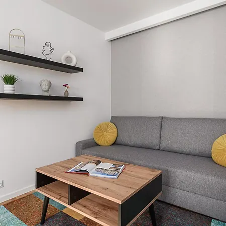 Lumina I 2br With Balcony I Ac I Near Zloty Tarasy Daire *